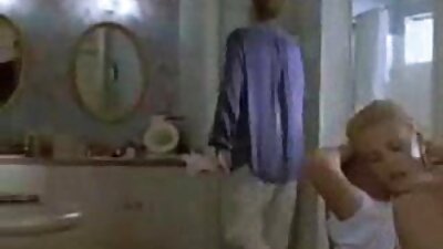 Hubo un claro orgasmo de un hermoso coño en el dormitorio. videos caseros maduras mexicanas