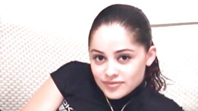 Jovencita descuidada chupó al hombre en la videos mexicanas maduras ducha.